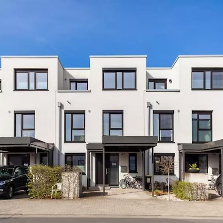 Beautiful Room With Balcony Direction To Messe Hannover Eksteriør billede