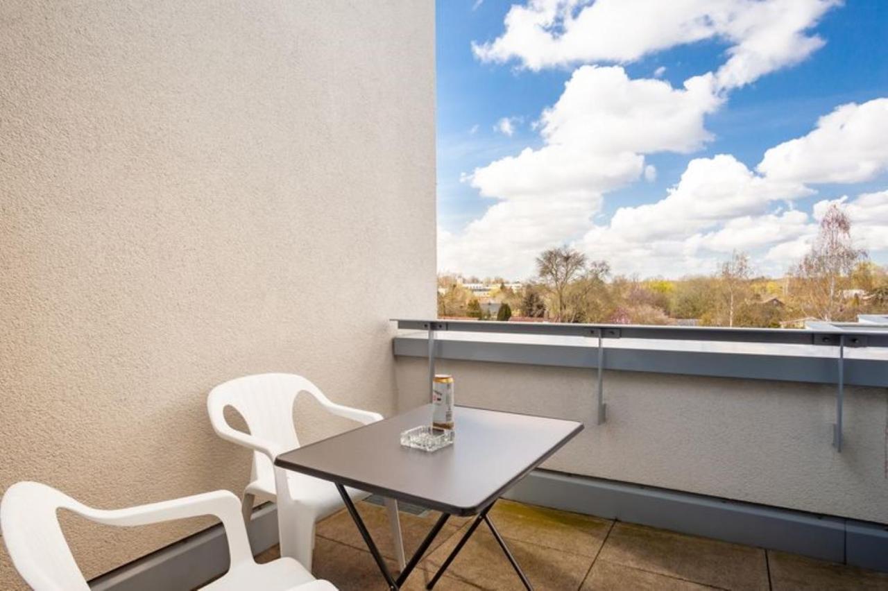 Beautiful Room With Balcony Direction To Messe Hannover Eksteriør billede