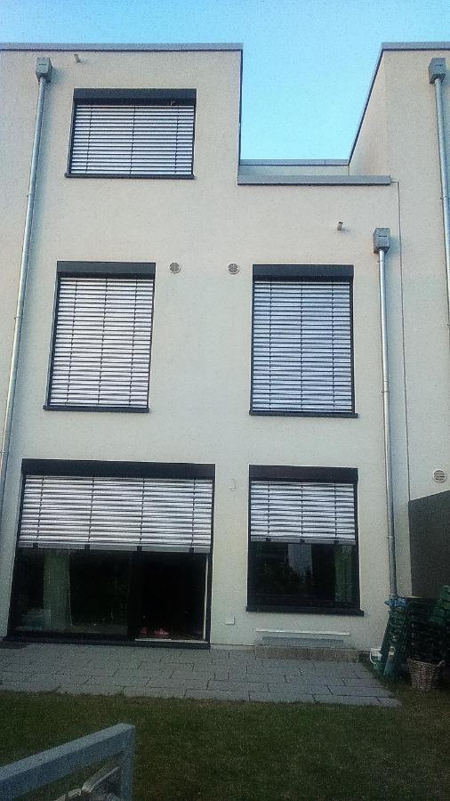 Beautiful Room With Balcony Direction To Messe Hannover Eksteriør billede