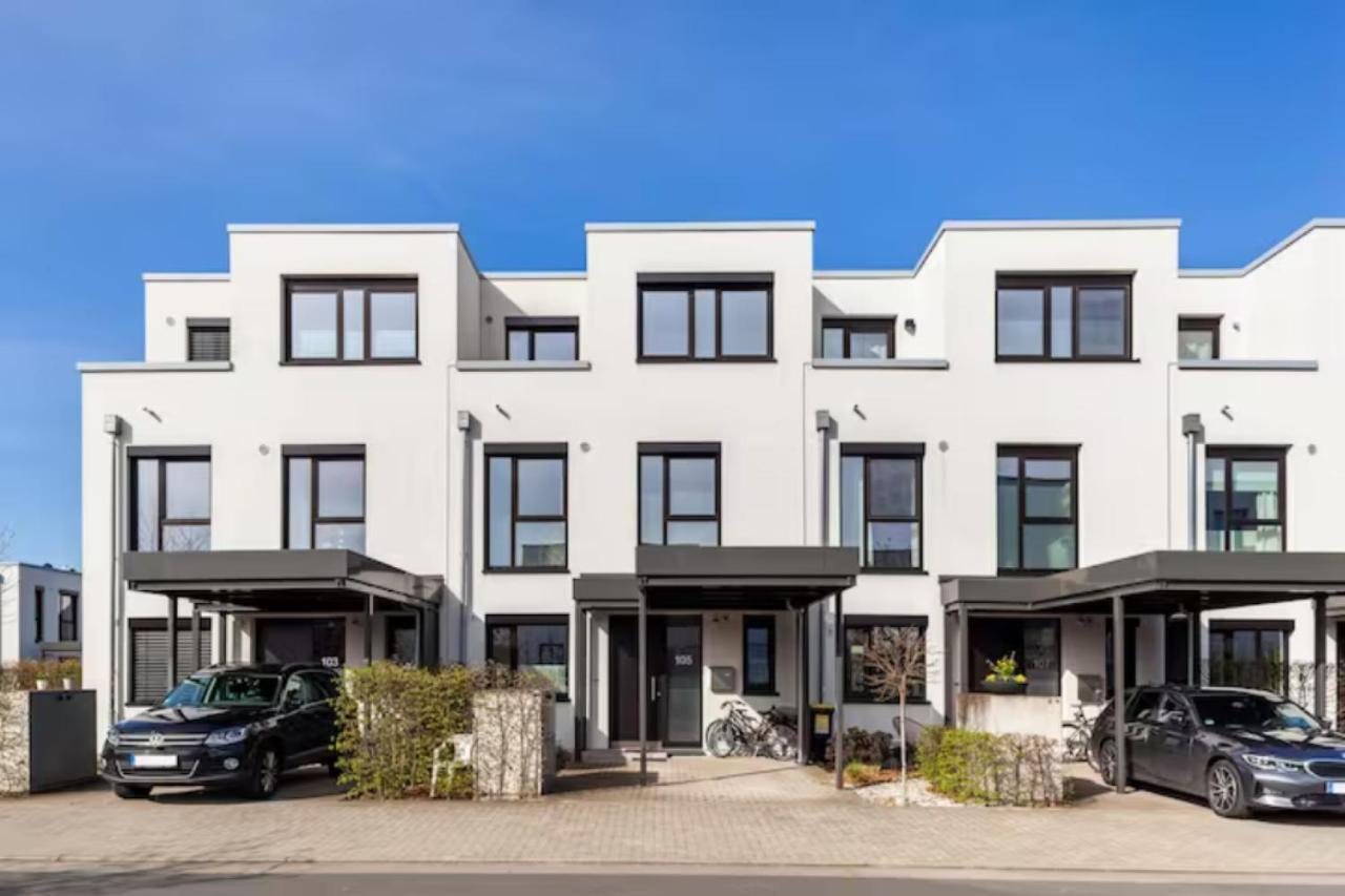 Beautiful Room With Balcony Direction To Messe Hannover Eksteriør billede